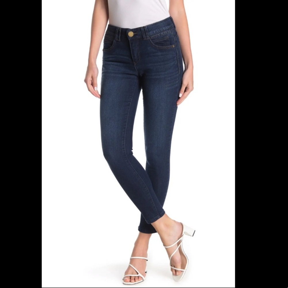 Democracy Slimming Skinny Jeans